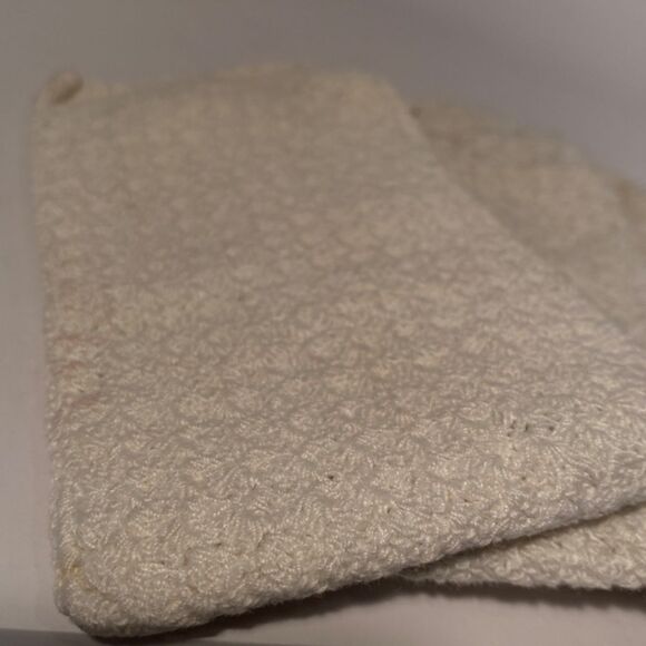 1367 Set of 3 Hand Crocheted Vintage White Cotton Lined Jewelry Bags - Picture 2 of 10